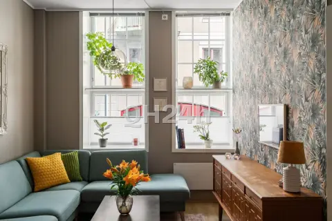 Chính chủ bán nhà ngõ Tô Ngọc Vân 63 m², 5 tầng, nội thất gỗ — ảnh 3