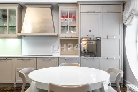 Nhà mặt phố Từ Hoa 93 m² view hồ Tây, 5 tầng, vỉa hè rộng — ảnh 2
